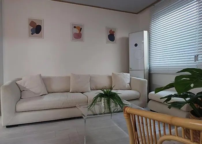 Apartment Itaewon House