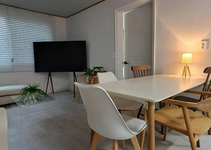 Apartment Itaewon House